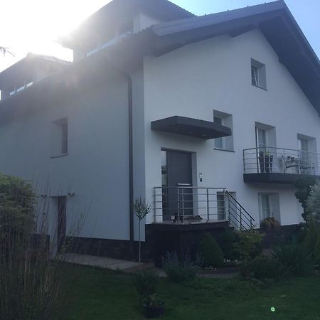 Angel'S Nest Apartment Komenda Экстерьер фото