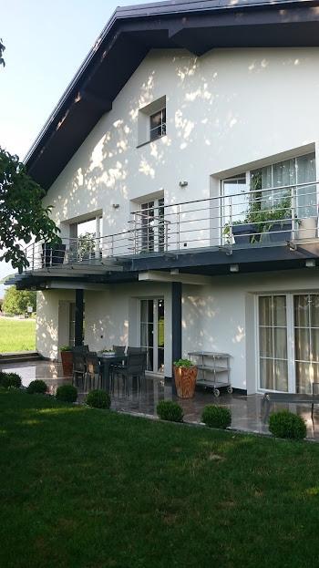 Angel'S Nest Apartment Komenda Экстерьер фото