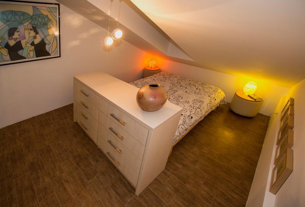 Angel'S Nest Apartment Komenda Экстерьер фото