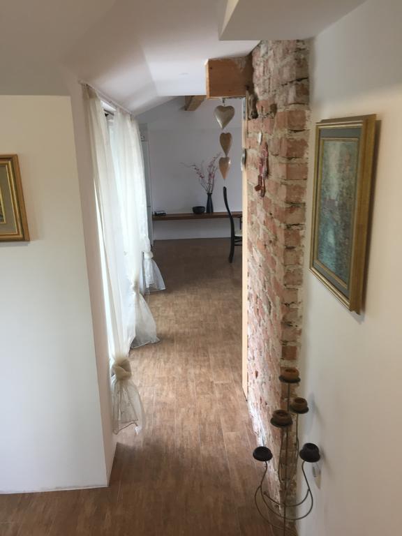 Angel'S Nest Apartment Komenda Экстерьер фото